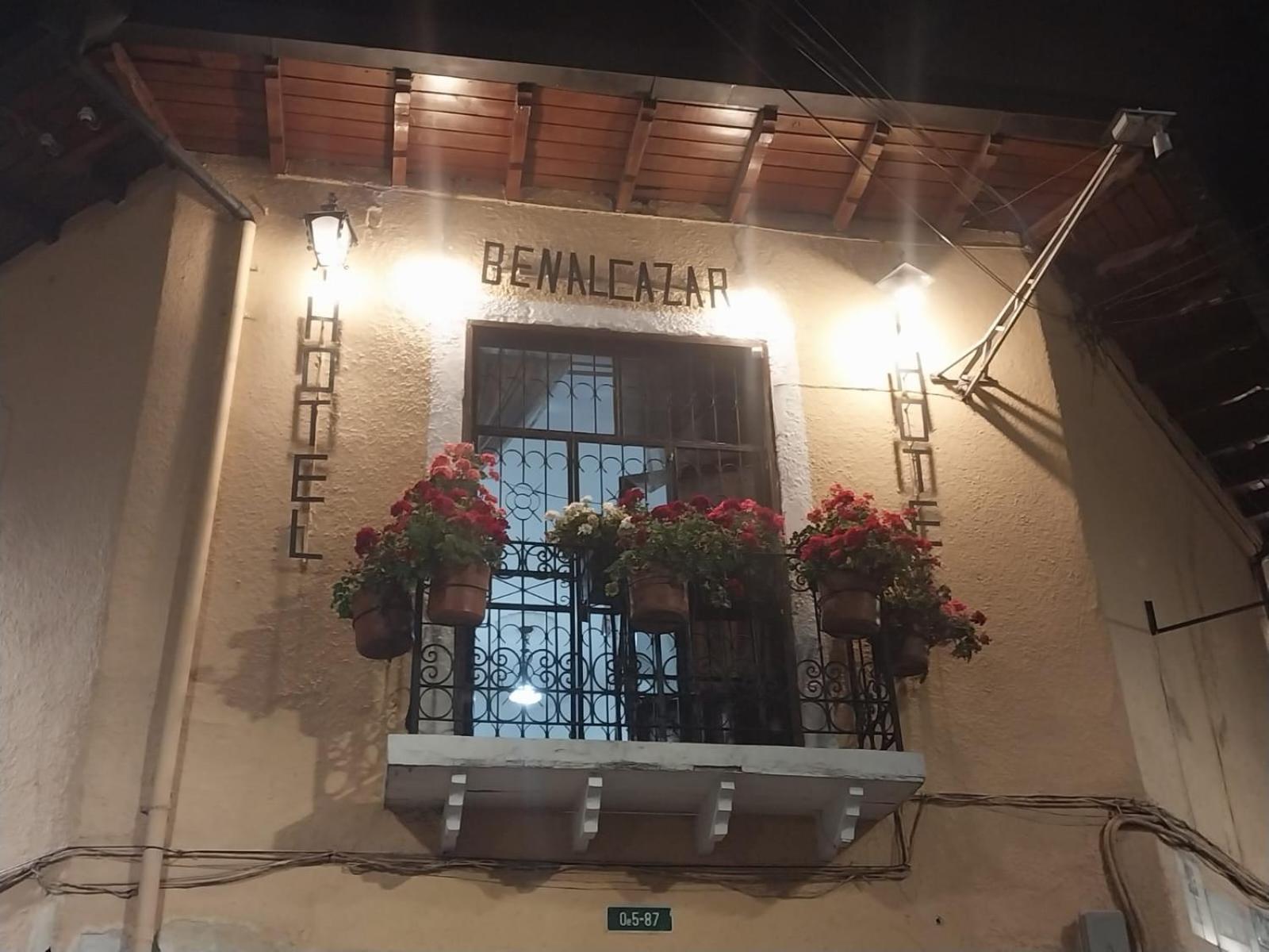 Hostal Benalcazar Quito Exterior photo
